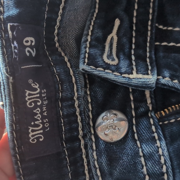 Miss Me Blue Boot Cut Jeans with Embellished Pockets 29 X 32 - Picture 2 of 10